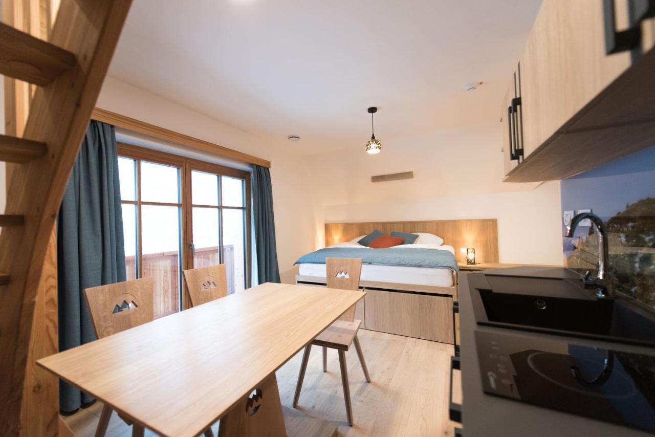 Guesthouse Lajnar Zgornja Sorica Екстер'єр фото