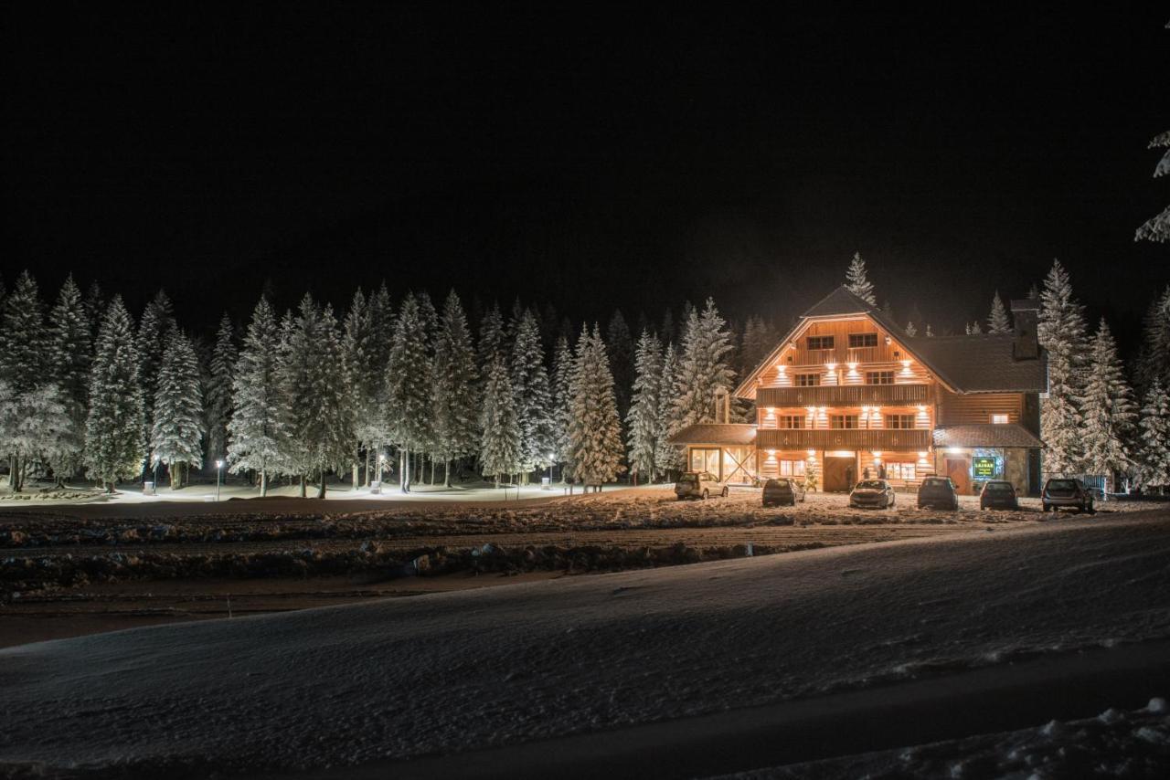 Guesthouse Lajnar Zgornja Sorica Екстер'єр фото