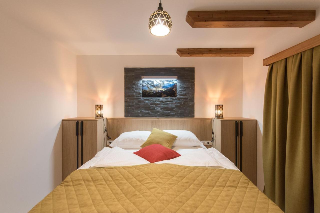 Guesthouse Lajnar Zgornja Sorica Екстер'єр фото